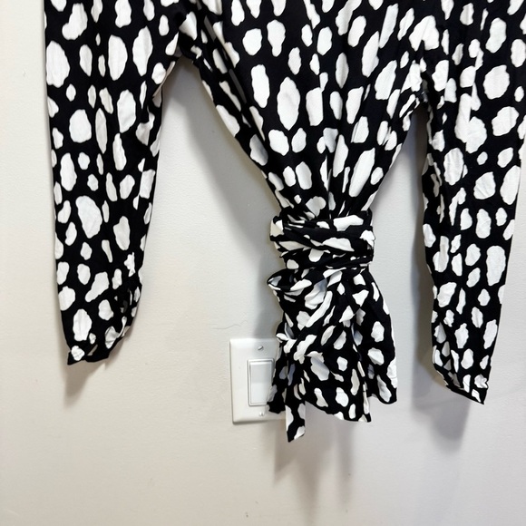 Maje Losimio Wrap Top Size 2= Size Medium - Picture 8 of 14